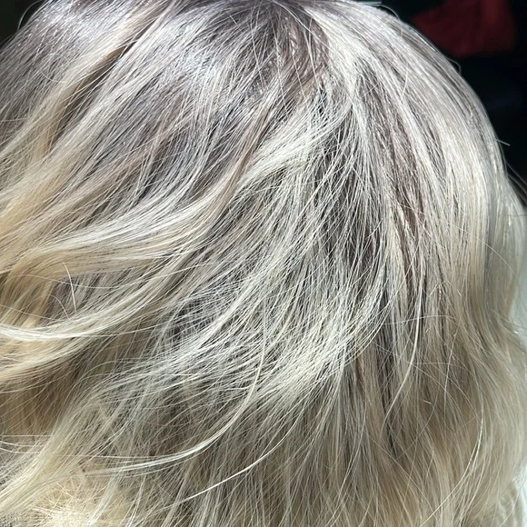 HAIR, 16” Wavy, Center Part, Curtain Bangs, with Eyelashes Ombre to Blonde - Picture 12 of 12